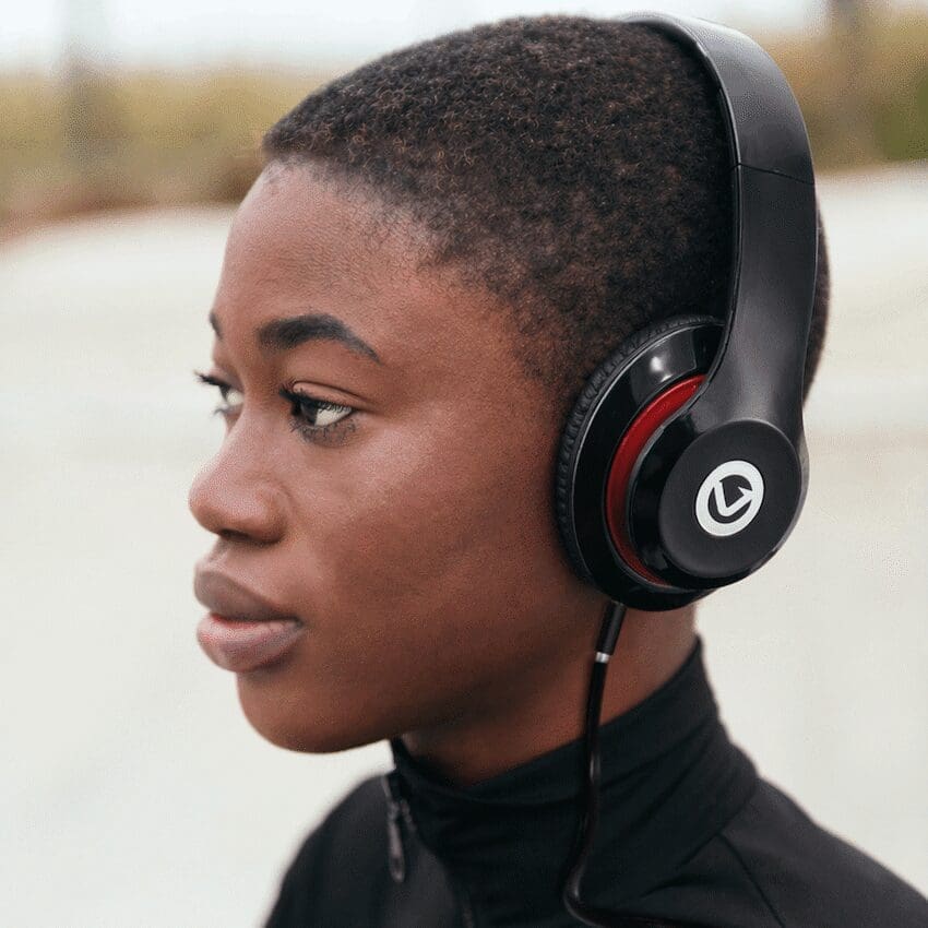 Volkano Falcon Headphones with Microphone - Black - Image 2