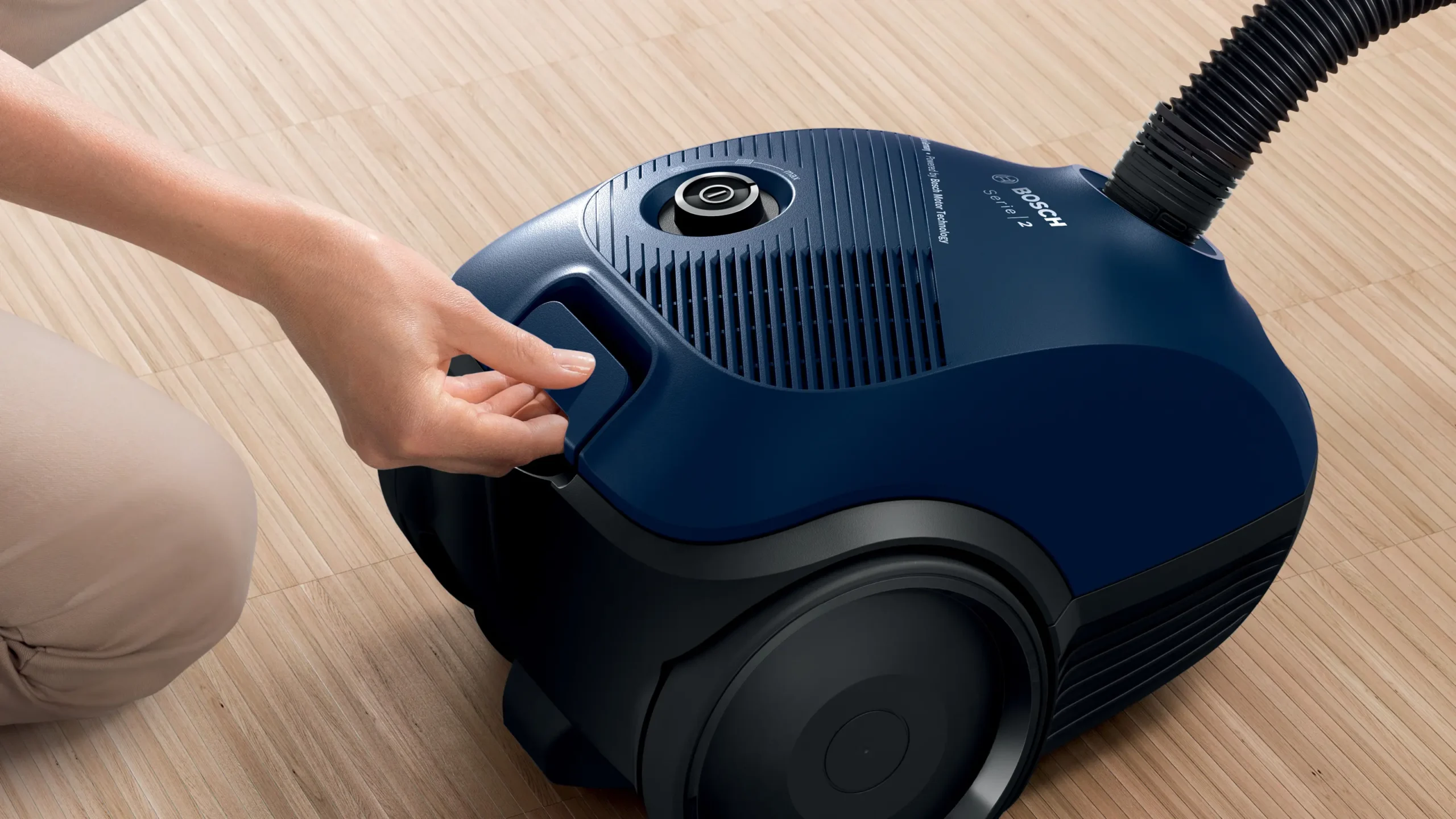 Bosch - BGBS2BU1T Serie 2 Blue Bagged Vacuum Cleaner - Image 6