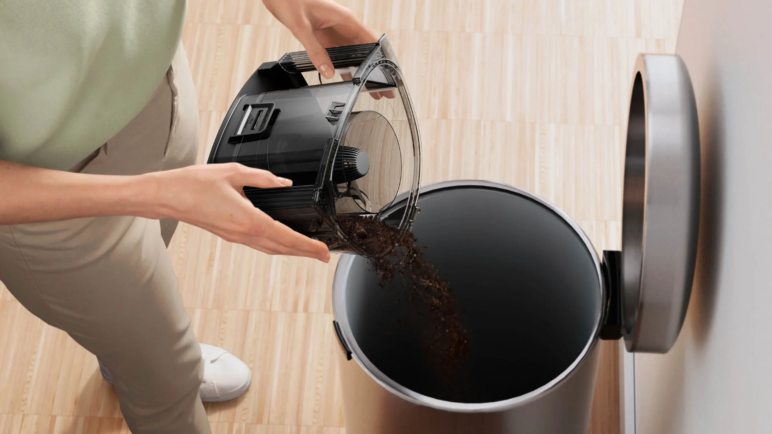 Bosch - BGS21WPOW 2000W Serie 4 Black ProPower Bagless Vacuum Cleaner - Image 9