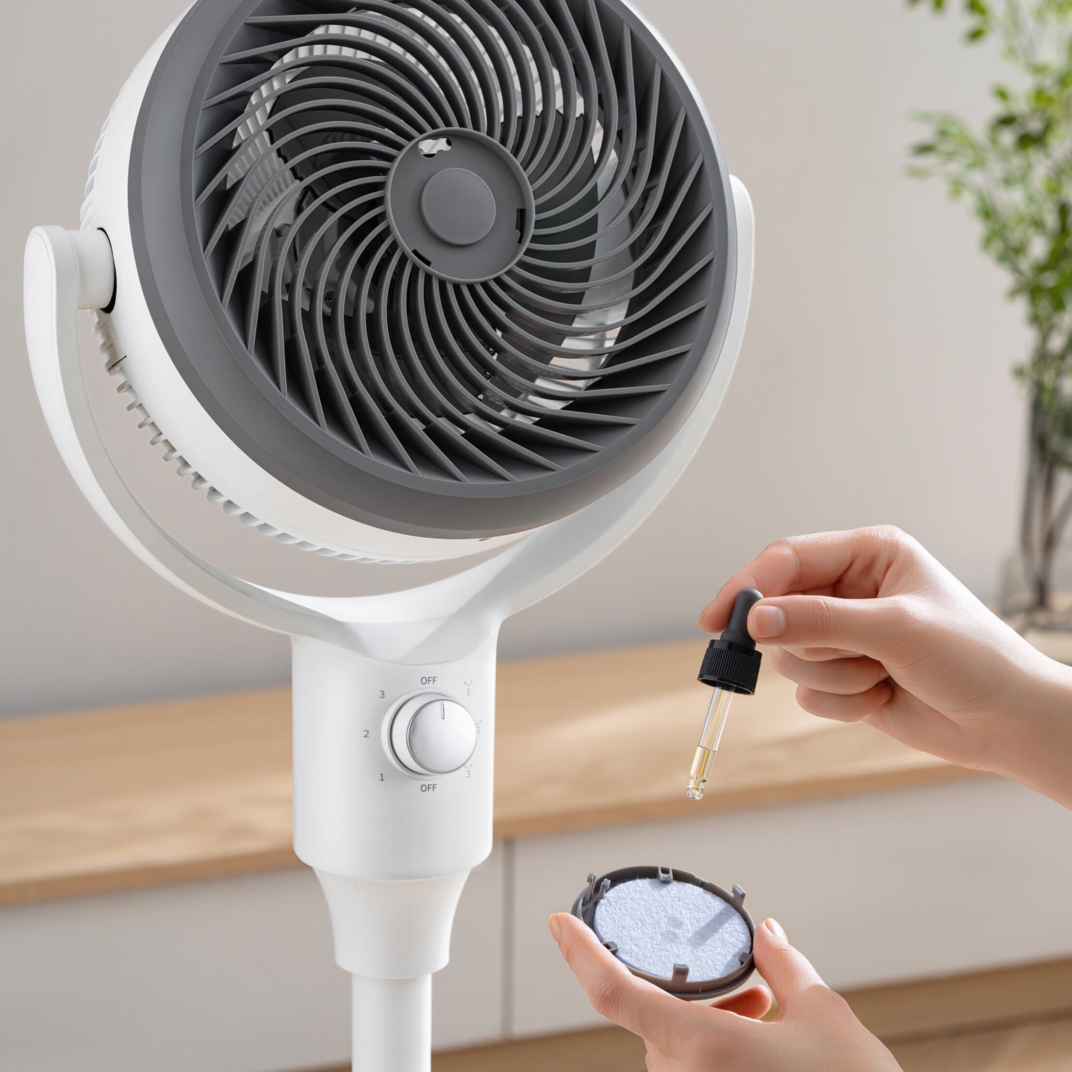 DEFY - 2 in 1 Circulation Fan with Aroma Chamber