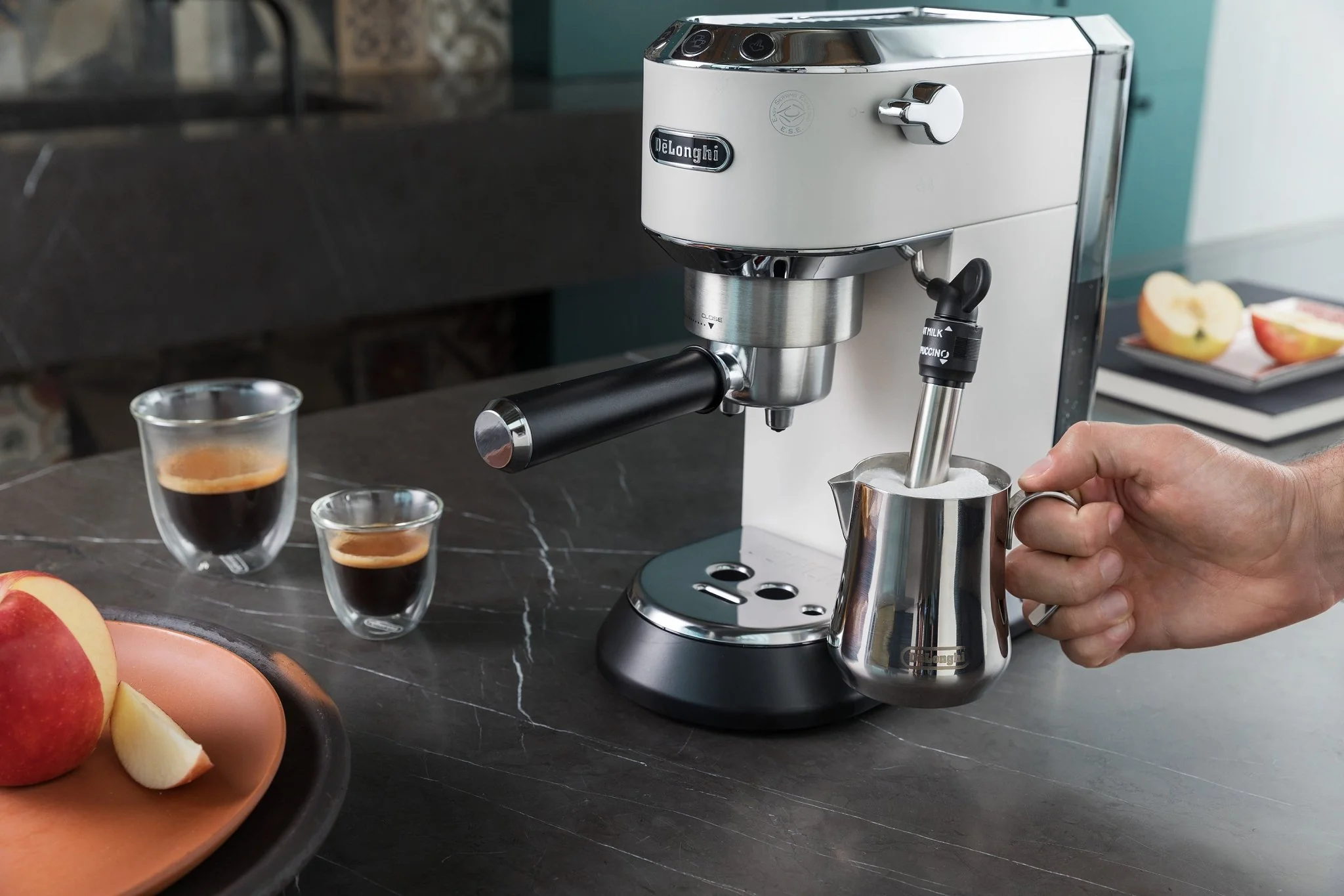 Delonghi EC685.W Dedica Style - Matt White - Image 11